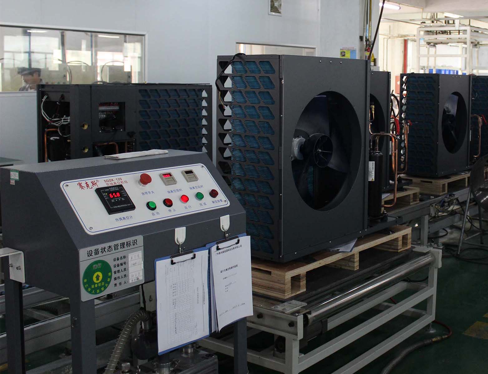 SPRSUN people is inspecting heat pump quality