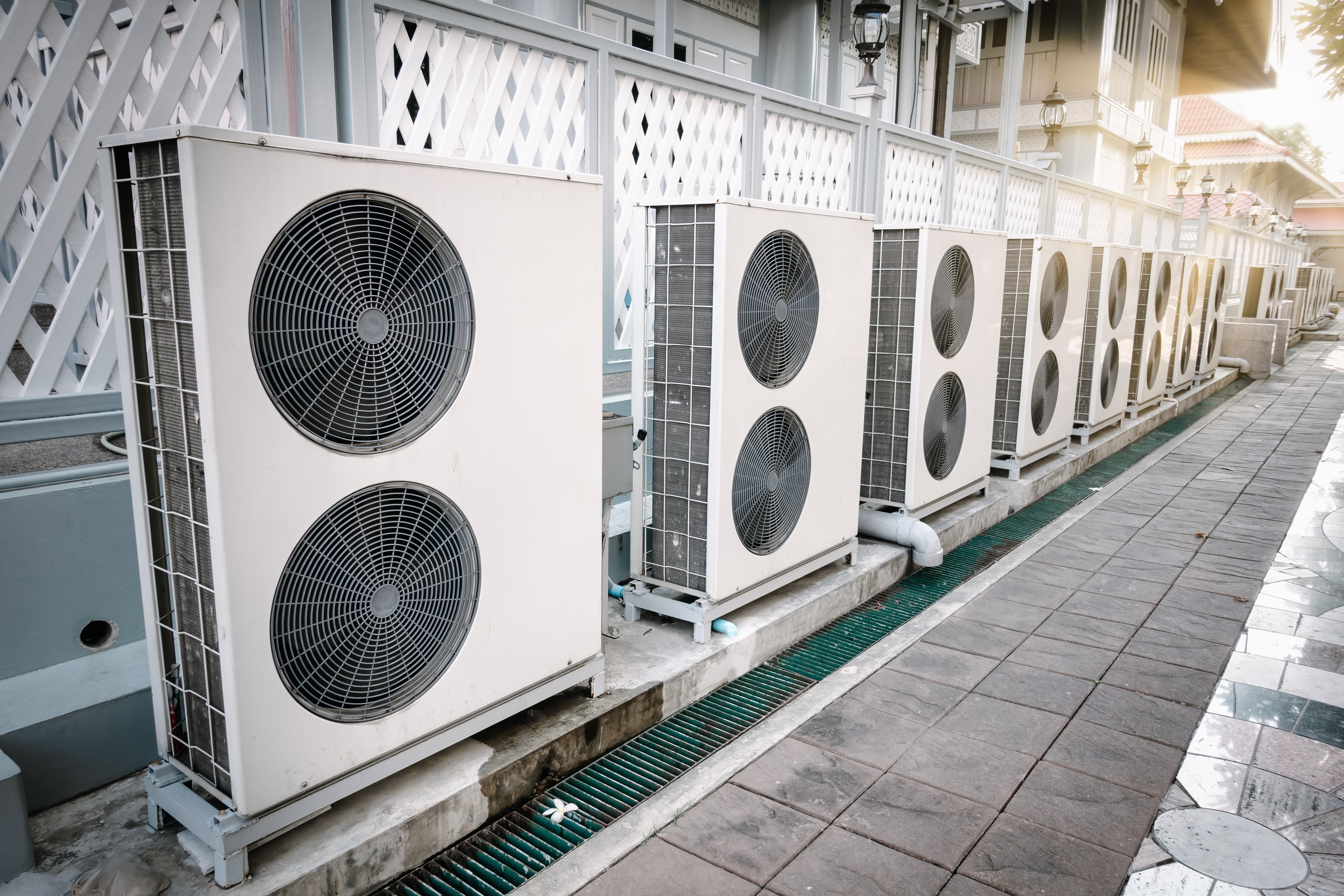 pompe de caldura instalate in exterior