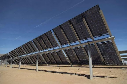 Panouri solare bifaciale